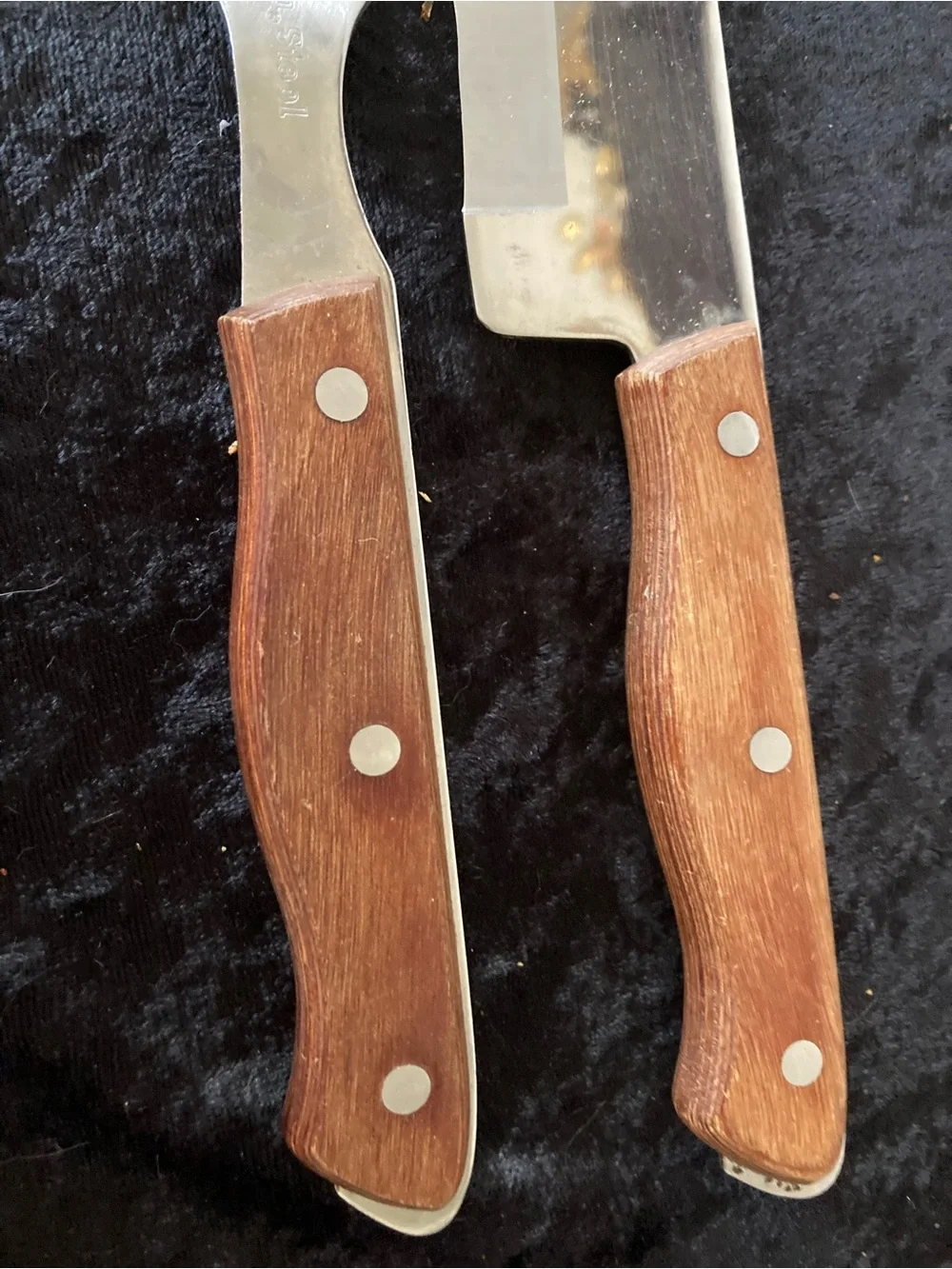 Maxam Steel Japan Carving Knife and Fork Set with Riveted Brown Wood Handles MCM